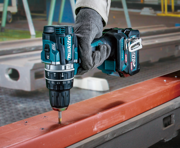 MAKİTA HP 002GA201 Çift Akülü Darbeli Matkap 20 Volt 2.5 Amper