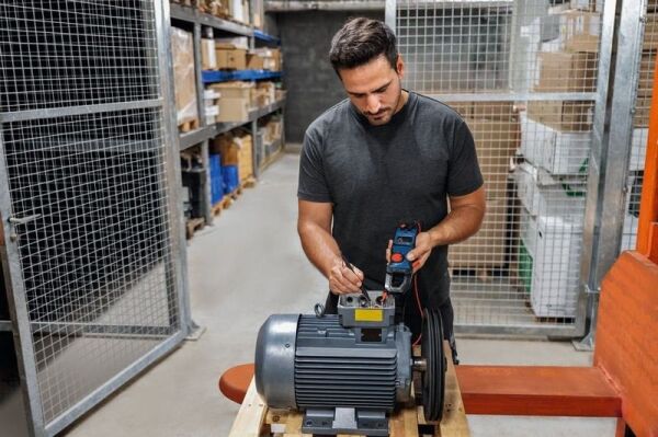 BOSCH GMC 600-15 Dijital Pensampermetre ve Multimetre Elektrik Ölçüm Aleti