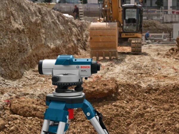 Bosch GOL 26 D + BT 160 + Gr 500 Optik Hizalama - 0601068002