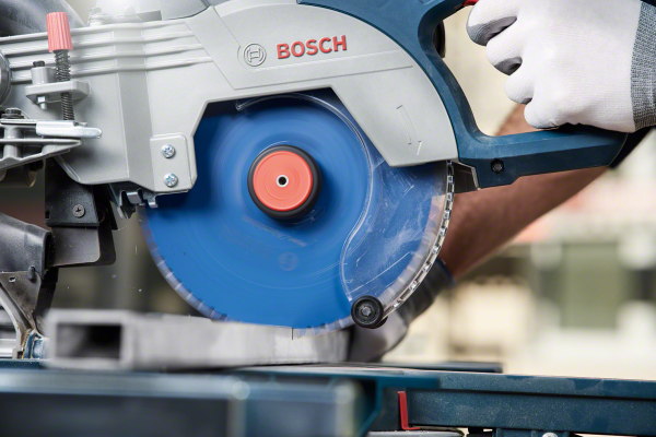 BOSCH Expert for Aluminyum 210x30x2,6 mm 54 Diş Aluminyum Elmas Daire Testere