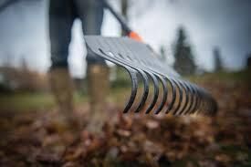 FISKARS Solid M Yaprak Tırmığı 414 mm (1003464-135026)