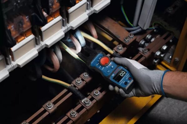 BOSCH GFM 1000-15 Çatal Tip Başlıklı Dijital Pens Ampermetre ve Multimetre Elektrik Ölçüm Aleti