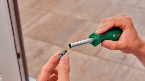 BOSCH 34 Parça Bits Tornavida ve Lokma Takımı (1600A02BY1)