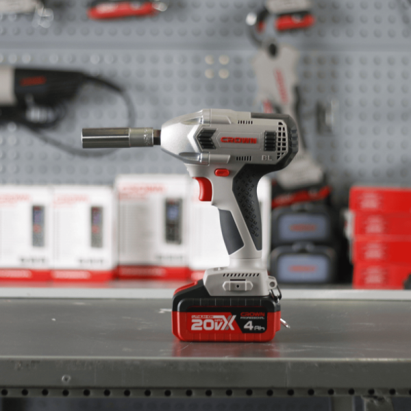 CROWN CT22015HX-4 TB Şarjlı Somun Sıkma 20 Volt 4.0 Amper Çift Akülü