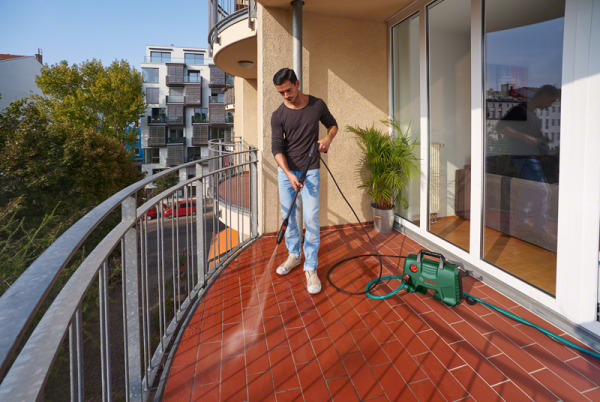 Bosch EasyAquatak 100 L Yüksek Basınçlı Oto Yıkama Makinesi - 06008A7E01