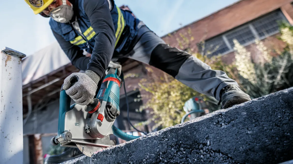 BOSCH 180 mm Universal Beton-Yapı Malzemeleri için Elmas Testere