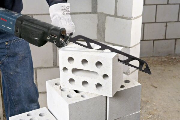 BOSCH S 2243 HM Ytong ve Tuğla Kesimi İçin Tilki Kuyruğu Testeresi 455 mm