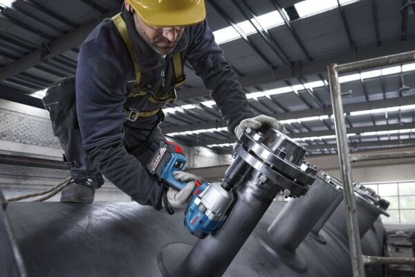 BOSCH GDS 18V-780 Şarjlı Somun Sıkma Makinası 780 Nm 18 Volt 5 Ah Çift Akülü