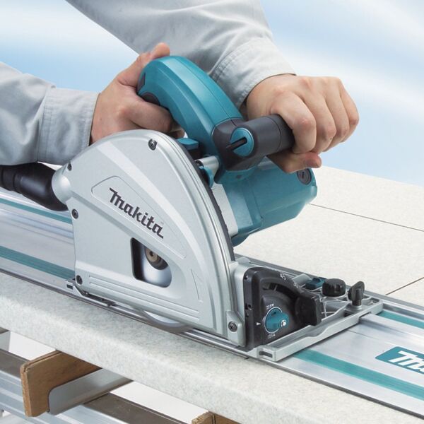MAKİTA SP6000 Dalma Tip Daire Testere Makinası 165 mm Testereli