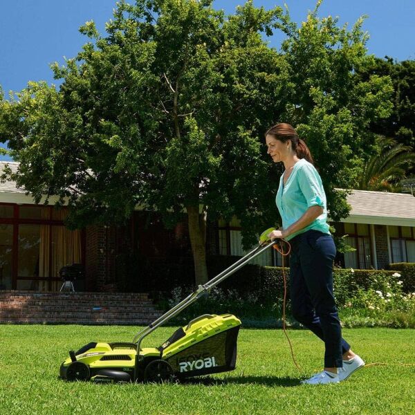 Ryobi RLM13E33S 1300 W Tekerlekli Çim Biçme - 33 CM