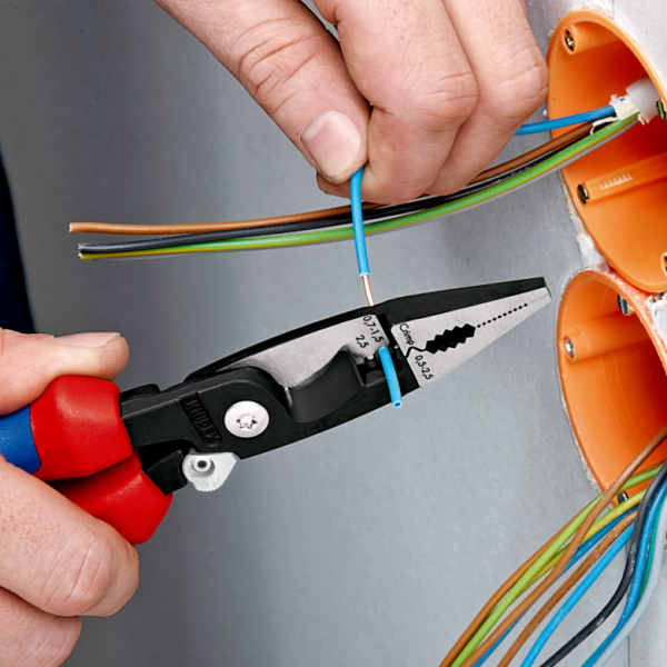 KNIPEX Çok Fonksiyonlu Kombine Elektrikçi Pense 200 mm (1382200)