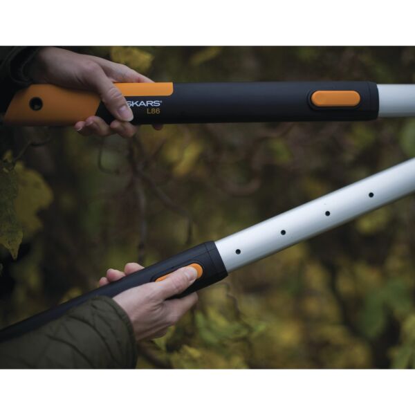 FISKARS HS86 SmartFit Teleskopik Çit Budama Makası (1013565)