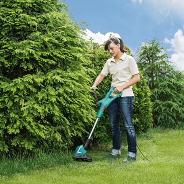 BOSCH ART 24 Misinalı Çim Biçme Makinası 400 Watt