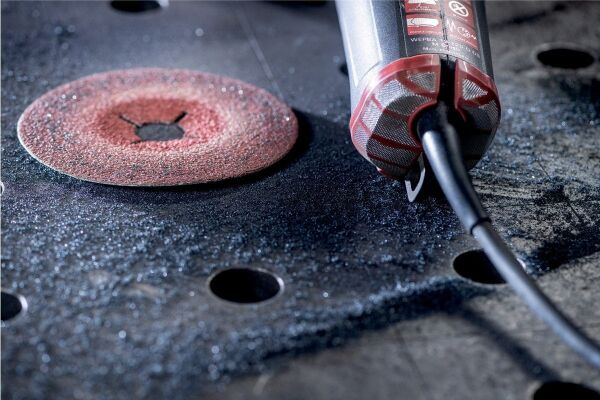 METABO WEPBA 19-125 Q DS M-Brush 1900 Watt Avuç Taşlama Alttan Tetikli