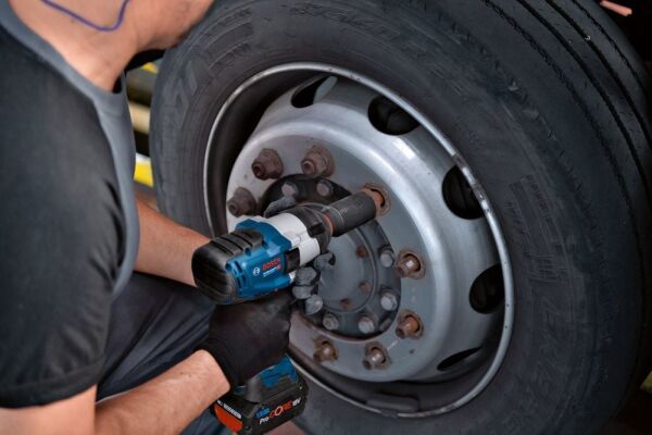 BOSCH GDS 18 V-1600 HC Şarjlı Somun Sıkma 18 Volt 8.0 Amper Çift Akülü