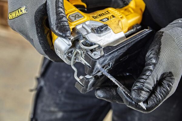 Dewalt DCS334NT-XJ 18V Dekupaj Testere (Akü Hariç)