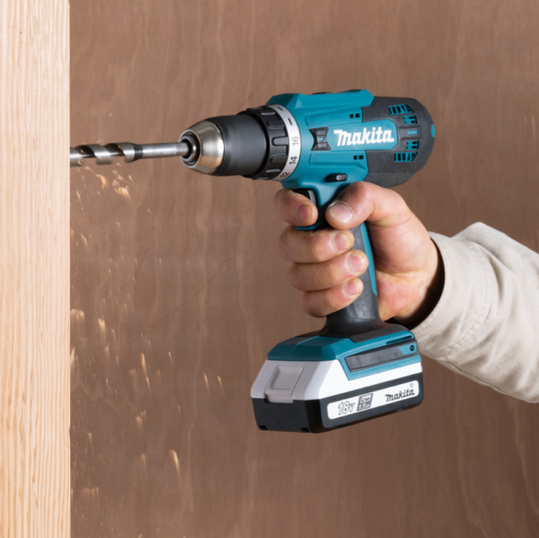MAKİTA DF 488D002 Çift Akülü Vidalama 18 Volt 1,5 Amper