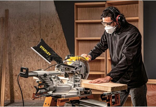 Stanley SM18-TR Gönye Kesme Makinası 1800 W 254 mm