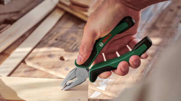 BOSCH Universal 17 Parça Alet Seti (1600A02BY5)