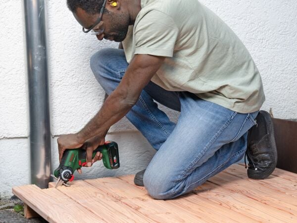 BOSCH UniversalCut 18V-65 NanoBlade Testere (Akü ve Şarj Aleti Hariç)