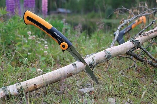 FISKARS SW73 Xtract Testere